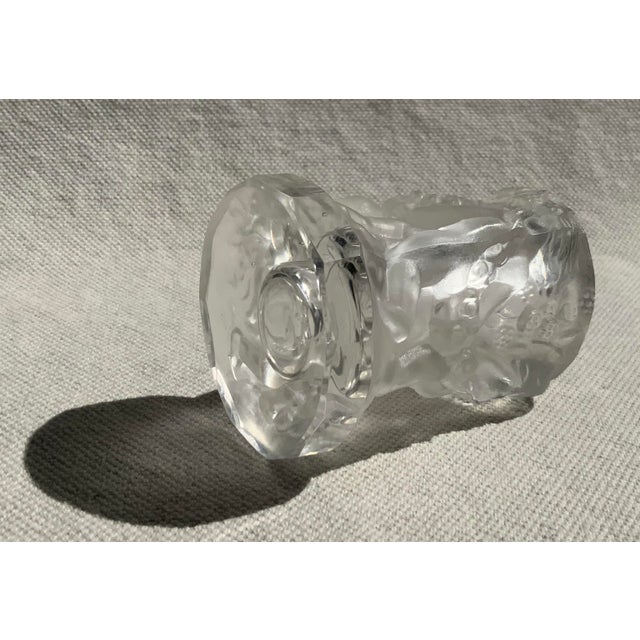 Exquisite Art Deco Putti & Garland Vase | French Flea Market Find | Circa 1920-1930 For Sale - Image 9 of 12