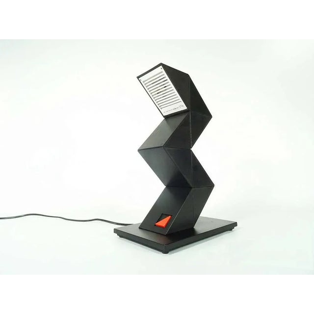 Zigzag Table Lamp by Shui l.d.Chan for Massive-Elite, Belgium, 1984 For Sale - Image 11 of 11