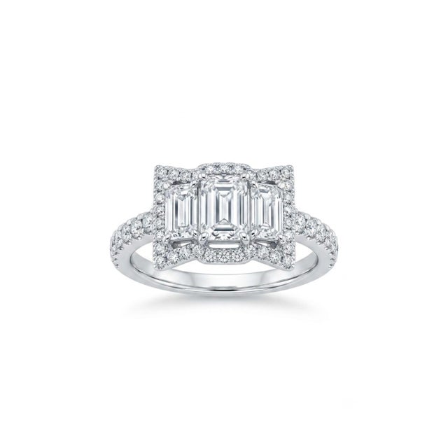 Natural 18k Gold Diamond Halo Cocktail Ring, 1.55ct For Sale In New York - Image 6 of 8