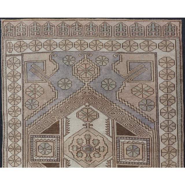 Vintage Turkish Oushak Rug in Pale Lavender, Taupe, and Cream With Medallion 4'3 X 6'8 For Sale - Image 4 of 11