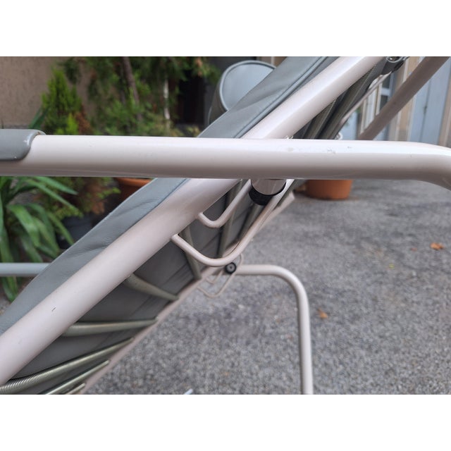 Genni Model Chaise Longue in White Frame and Grey Leather by Gabriele Mucchi for Zanotta, 1990s For Sale - Image 14 of 18