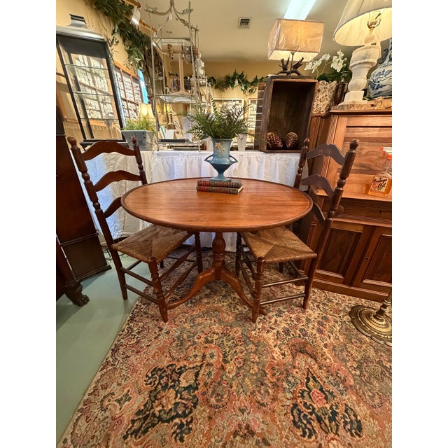 Chestnut Chippendale or Queen Anne Antique Walnut Tilt Top Table 18th Century For Sale - Image 8 of 8