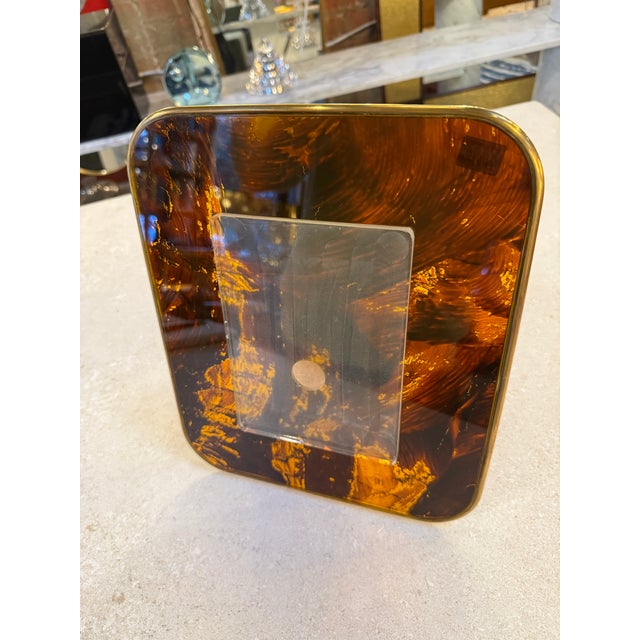 1970s Mid-Century Tortoiseshell Lucite and Brass Picture Frame, 1970s For Sale - Image 5 of 10