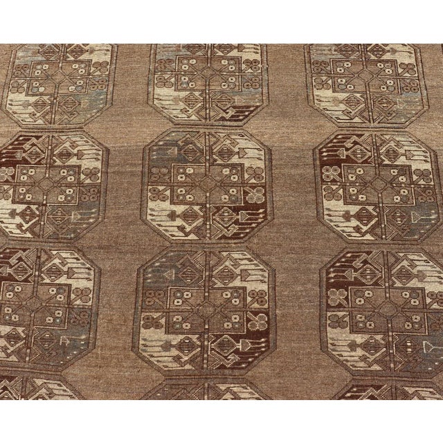 Mid 20th Century Hand-Knotted Turkomen Ersari Rug in Wool With Sub-Geometric Repeating Gul Design For Sale - Image 4 of 13