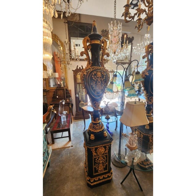 Late 19th Century Late 19th Century Black and Gold Painted Carved Vase Statues - Set of 2 For Sale - Image 5 of 9
