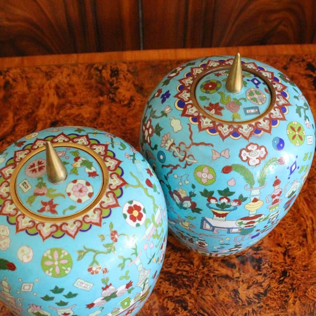Pair Chinese Export Turquoise Cloisonneé Lidded Jars For Sale - Image 13 of 14