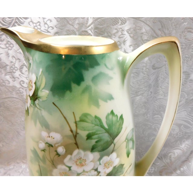 1920s 1920s Green Reinhold Schlegelmilch Rs Germany Chocolate Pot With Four Cups For Sale - Image 5 of 15