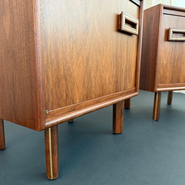 Pair of Mid-Century Modern Walnut With Brass Trim Nightstands End Tables For Sale - Image 10 of 10