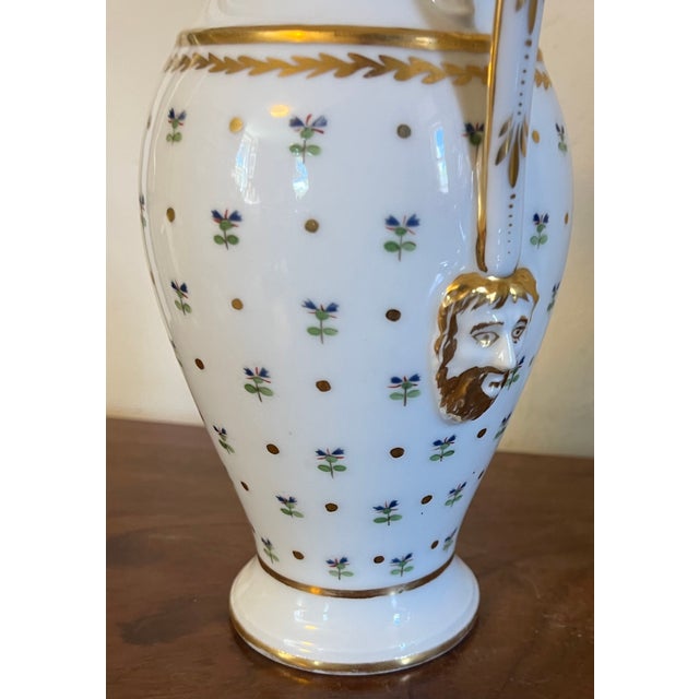 Early 19th Century Antique Early 19th Century Levasseur Old Paris Porcelain Tall Pitcher Jug in the Sprig, Barbeaux or Cornflower Pattern Circa 1810 For Sale - Image 5 of 18