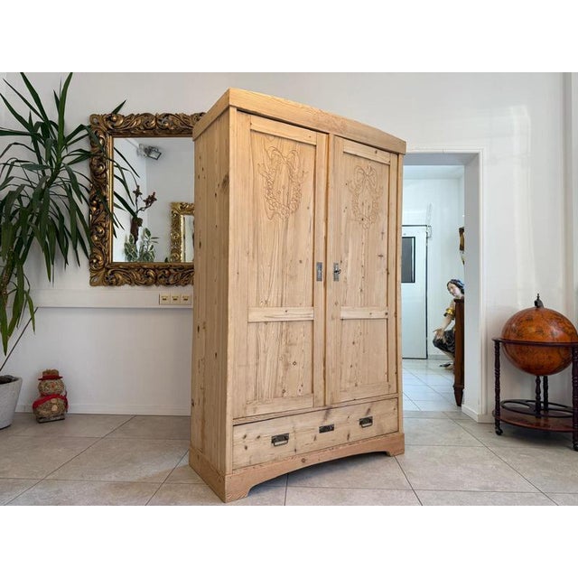 Art Nouveau Farmhouse Cupboard in Spruce For Sale - Image 12 of 17