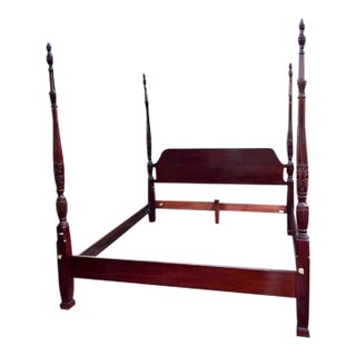 Vintage Thomasville Furniture Chippendale Style Solid Mahogany Carved Four Poster Rice Carved Plantation King Bed Frame. For Sale