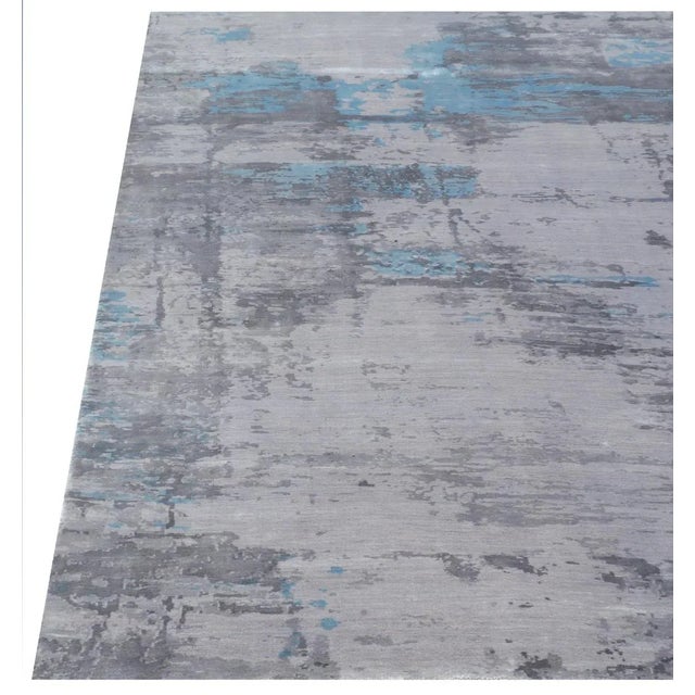 Newport Gray Hand loom Bamboo/Silk Area Rug - 8'x10' For Sale - Image 4 of 6