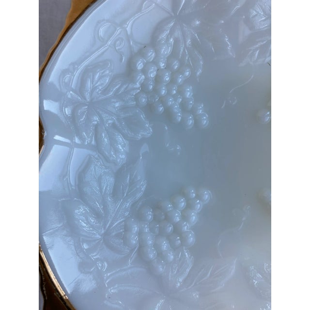 1950s Vintage Anchor Hocking White Milk Glass Grapevine Fruit Bowl Dish with Gold Trim For Sale - Image 5 of 10