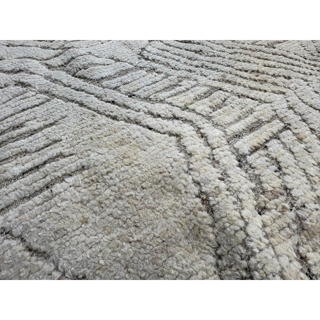 Rh Halima Hand-Knotted Wool Rug — 12' × 15' Marled Ivory / Latte | Undyed Wool | High-Low Texture For Sale - Image 11 of 18