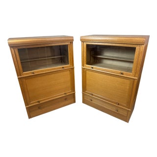 MD Libraries, 1960, Set of 2 For Sale