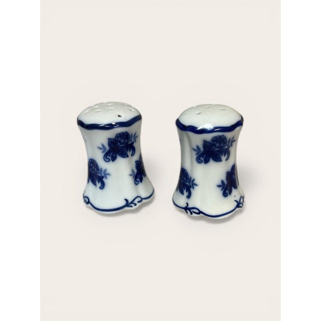 1920s Johnson Brothers Flow Blue Vintage Mid Century Salt and Pepper Shakers Fine Porcelain For Sale - Image 11 of 12