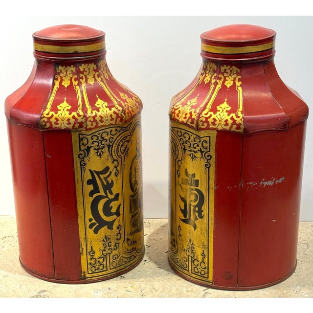 Pair of English Regency Red Tôle & Gilt Chinoiserie Tea Caddies, Nos. 2 & 4 For Sale - Image 11 of 18