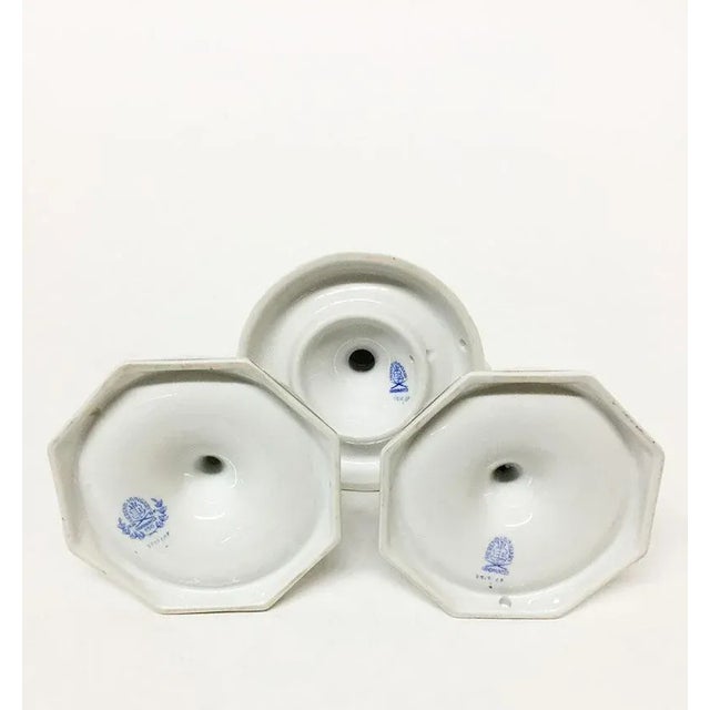 Chinese Bouquet Raspberry Porcelain Candleholders from Herend Hungary, Set of 4 For Sale - Image 6 of 7