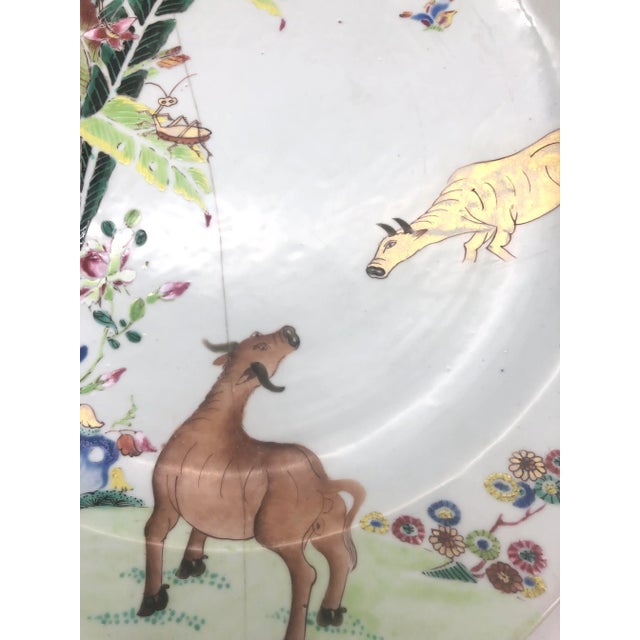 Antique Qianlong Chinese Export Famille Rose Charger For Sale - Image 4 of 5