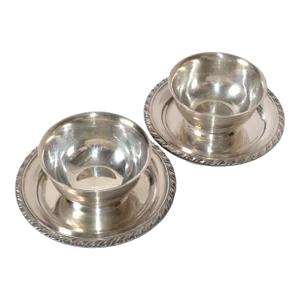 Mid 20th Century W M a Rogers Oneida Silversmiths Victorian Silverplate Round Serving Bowls- Set of 2