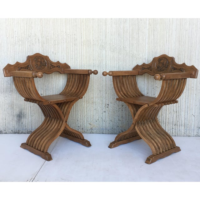 19th Century Carved Walnut Folding Scissors Savonarola Bench/Settee For Sale In Miami - Image 6 of 13