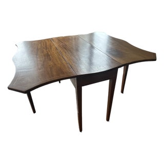 Early 20th Century Federal Revival-Style Inlaid Wood Drop-Leaf Table For Sale