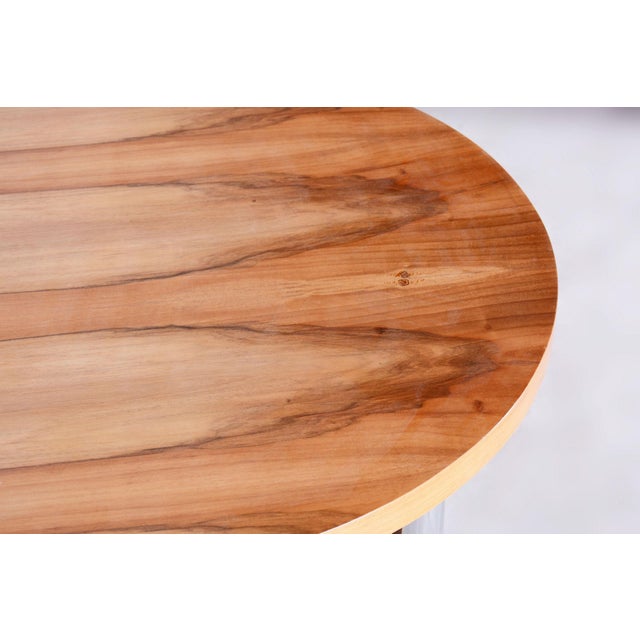 Bauhaus Round Table in Walnut and Chrome from Mücke Melder, 1930s For Sale - Image 6 of 7