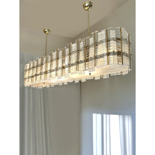 2020s Contemporary Modern Italian "Tropical" Murano Glass Gold Chandelier by Simoeng For Sale - Image 5 of 10