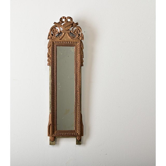 French 18th Century Louis XVI Style Hand-Carved Giltwood Mirror For Sale - Image 4 of 9