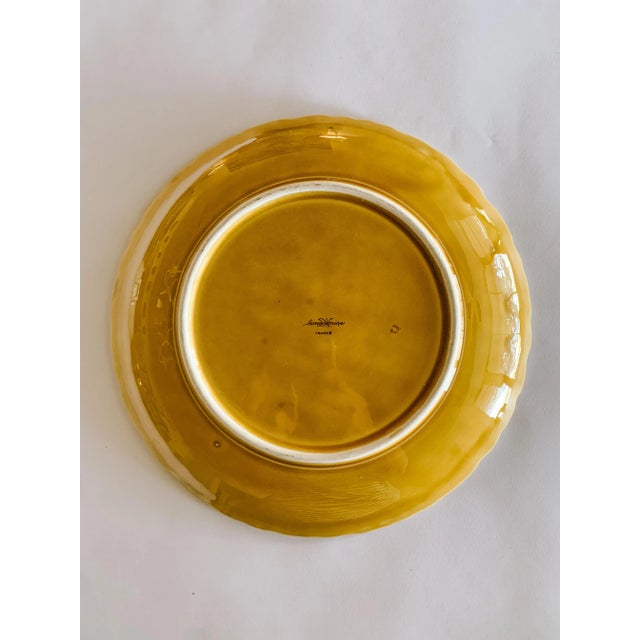 Sarraguemines 1950s Sarreguemines French Majolica Fruits Platter, 12" For Sale - Image 4 of 7