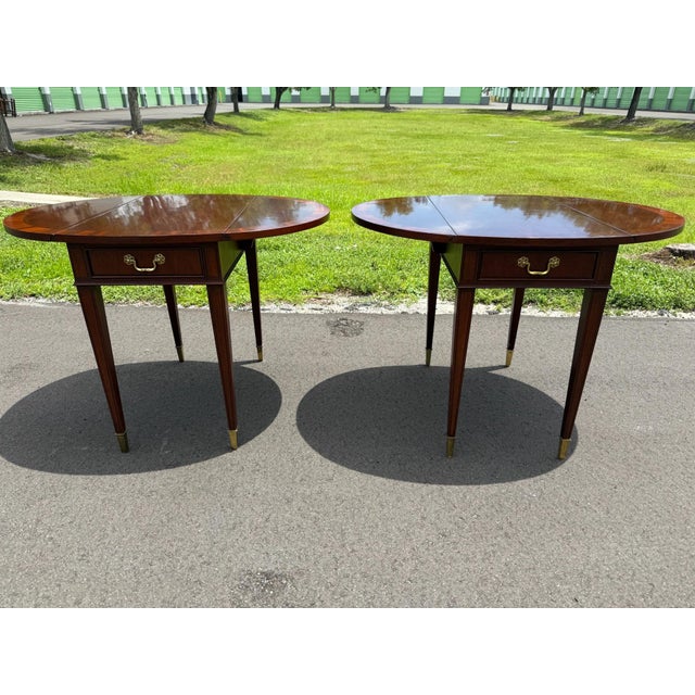 Hepplewhite Vintage Mahogany Drop-Leaf "Pembroke" Side Tables Manufactured by Lineage/Drexel Heritage For Sale In Naples, FL - Image 6 of 12