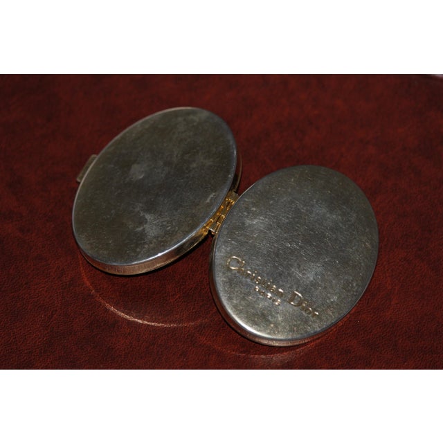 Oval Gilt Compact Pocket Mirror from Christian Dior, 1980s For Sale - Image 6 of 15