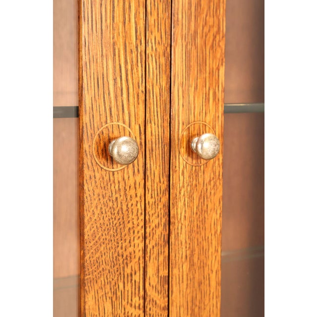 Stickley Mission Collection Oak Harvey Ellis Inlaid China Cabinet For Sale - Image 17 of 18