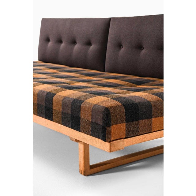 1950s Model 4311/4312 Daybed in Upholstered Oak attributed to Børge Mogensen, 1950s For Sale - Image 5 of 11