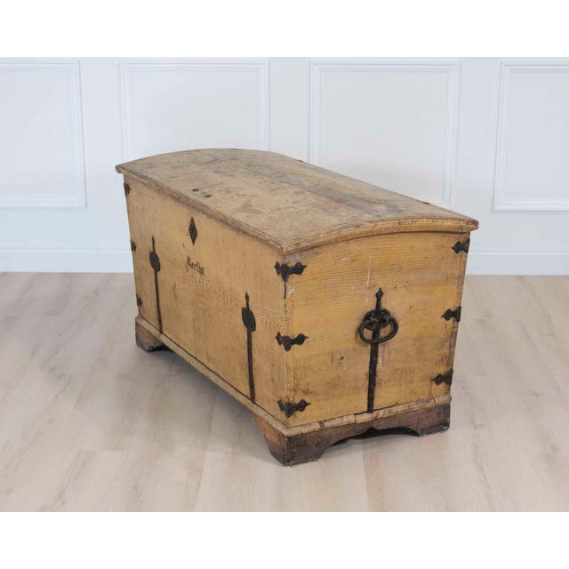 Swedish 19th Century Painted Pine Blanket Chest For Sale - Image 9 of 10