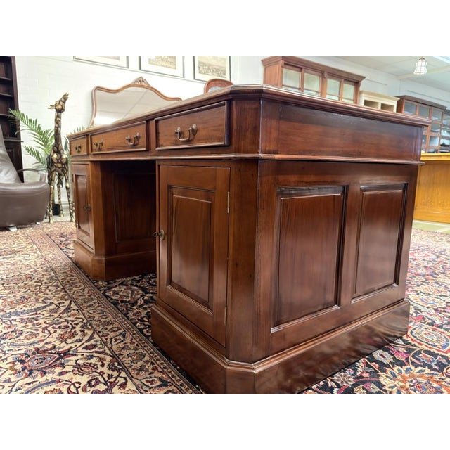 Brown English Chesterfield Desk in Teak For Sale - Image 8 of 18