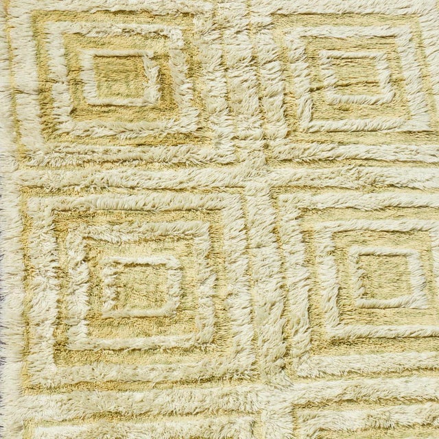 Mid-Century Modern 1970's Green Greek Key Design Shag Wall Tapestry For Sale - Image 3 of 4