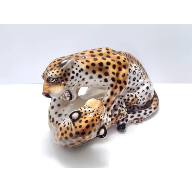 Vintage Hand-Painted Ceramic Fighting Jaguars attributed to Giovanni Ronzan, Italy, 1950s For Sale - Image 6 of 13