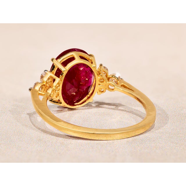 2000 - 2009 The Allyns Alley: Ladies 18K Yellow Gold Ring set with 3.44 CT Oval Ruby and Diamonds For Sale - Image 5 of 13