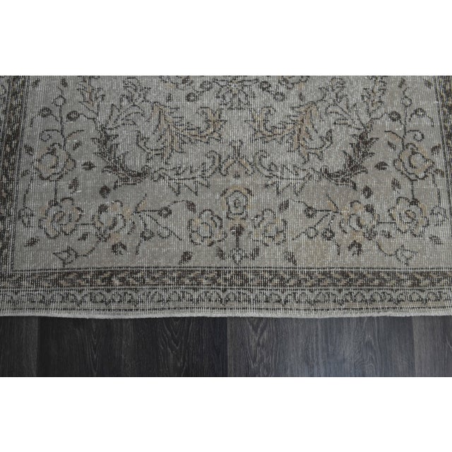 1970s 1970s Vintage Handmade Wool Cotton Grey Area Rug For Sale - Image 5 of 11