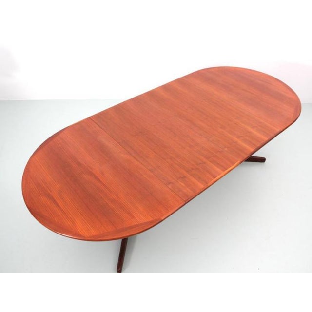 Mid-Century Scandinavian Modern Oval Dining Table in Teak, 1960s For Sale - Image 9 of 11
