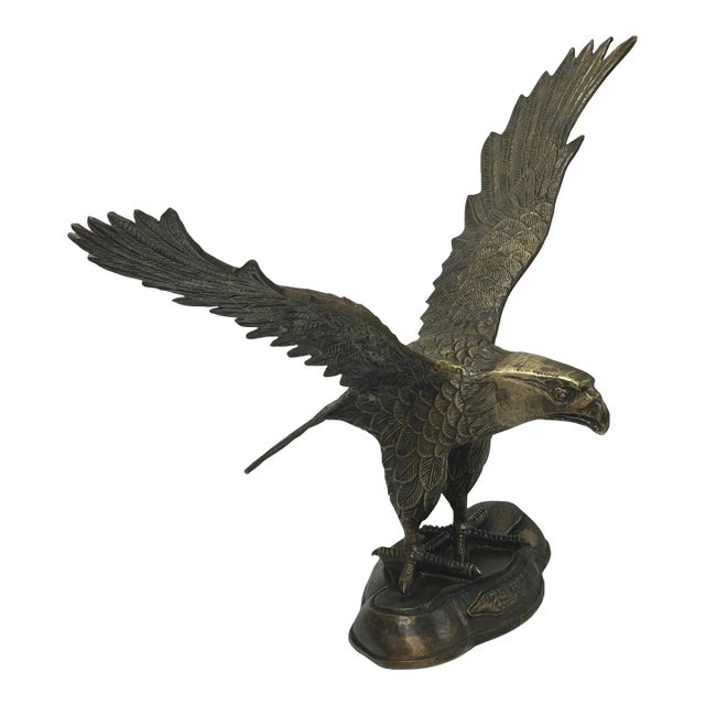 Handmade Artistic Bronze Metal Color Flying Eagle Display Figure For Sale