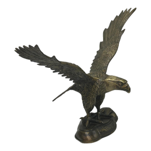 Handmade Artistic Bronze Metal Color Flying Eagle Display Figure