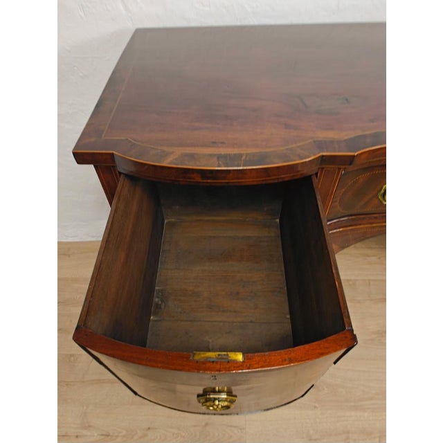 Antique English Georgian Sideboard in Mahogany, 1830 For Sale - Image 6 of 18