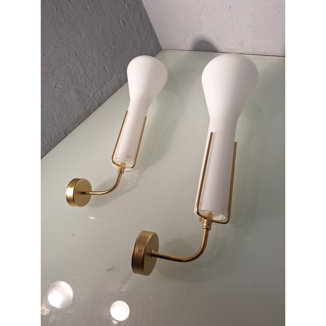 Mid-Century Modern Wall Lamps in Brass and Glass in the style of Arredoluce, Set of 2 For Sale - Image 3 of 6