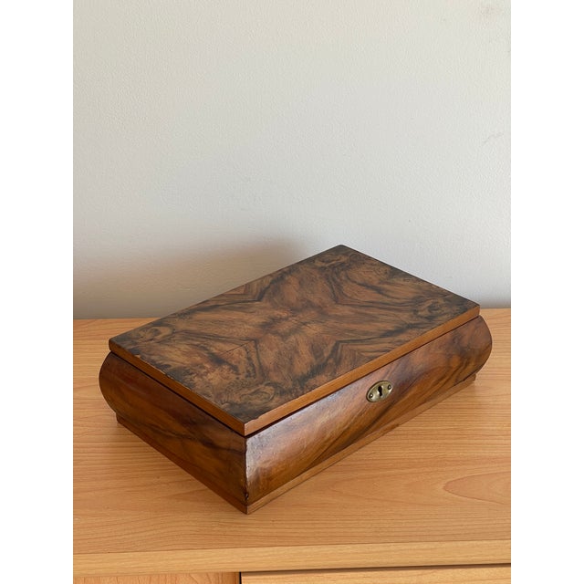 Antique cca 1920 Austrian walnut root bookmark veneer box.