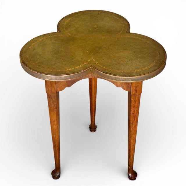 Baker Furniture Company Mid-20th Century Mahogany Trefoil Chair-Side Table With Tooled Leather Top For Sale - Image 4 of 8