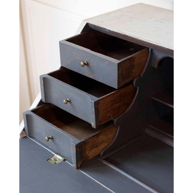 Scandinavian 18th Century Bureau, c.1790 For Sale - Image 4 of 16