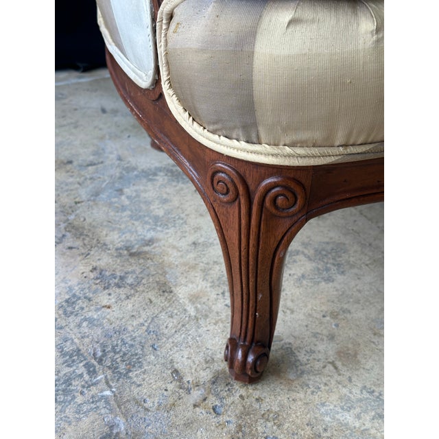 French Antique French Louis XV Style Carved Walnut Bergère Armchair, C. 1900 For Sale - Image 3 of 8