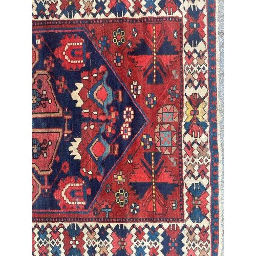 Tribal Hamadan Rug from Bobyrugs, 1890s For Sale - Image 5 of 18
